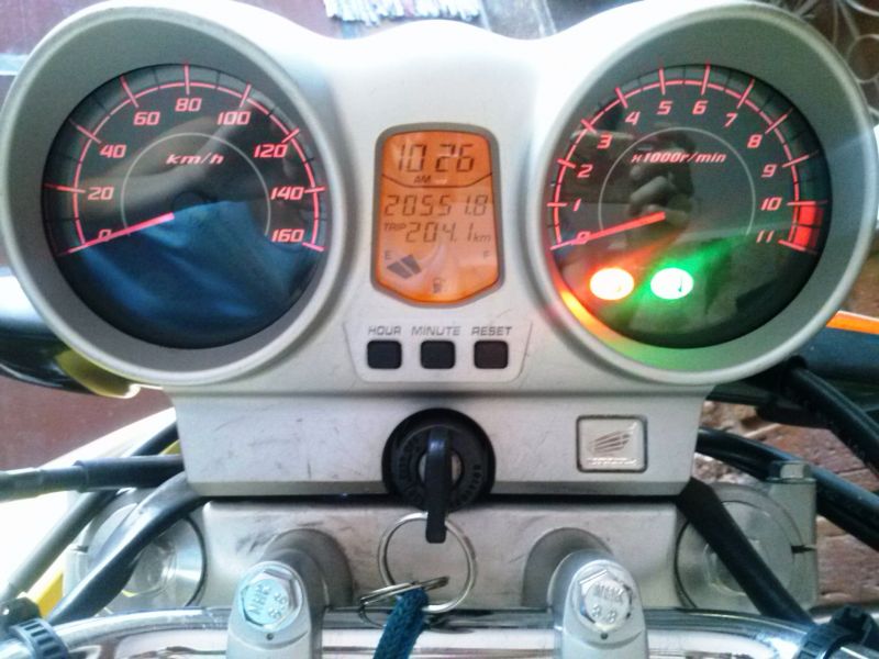 Moto Honda CBX 250 Twister - 2006/2007 - 22.552 km