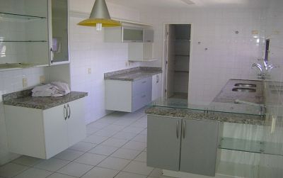 Excelente apartamento em Tirol