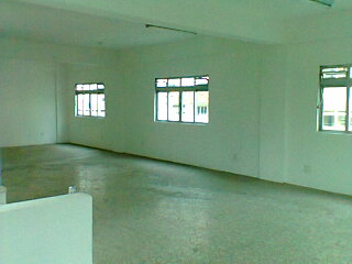 LOJAS EM PRÉDIO DE 4 ANDARES EM SANTOS 