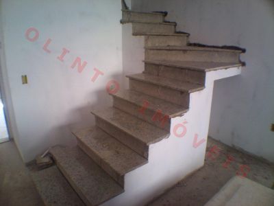 Olinto Imóveis vende Duplex 3 qts no Costazul em Rio das Ostras