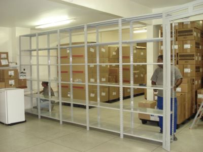 Logitek- Estante Metálica