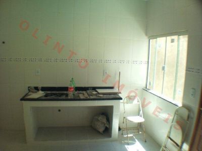 Olinto Imóveis vende Duplex 2 qts no Recreio em Rio das Ostras