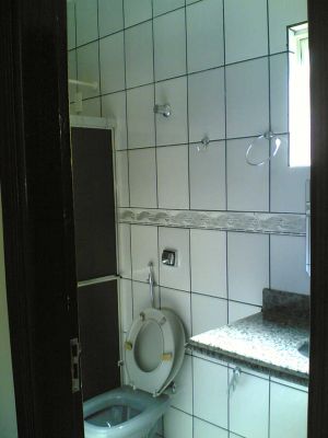 Alugo Apartamento amplo por preço de Ap pequeno