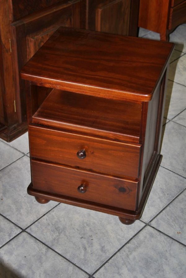 Criado mudo - 2 gavetas - cor imbuia