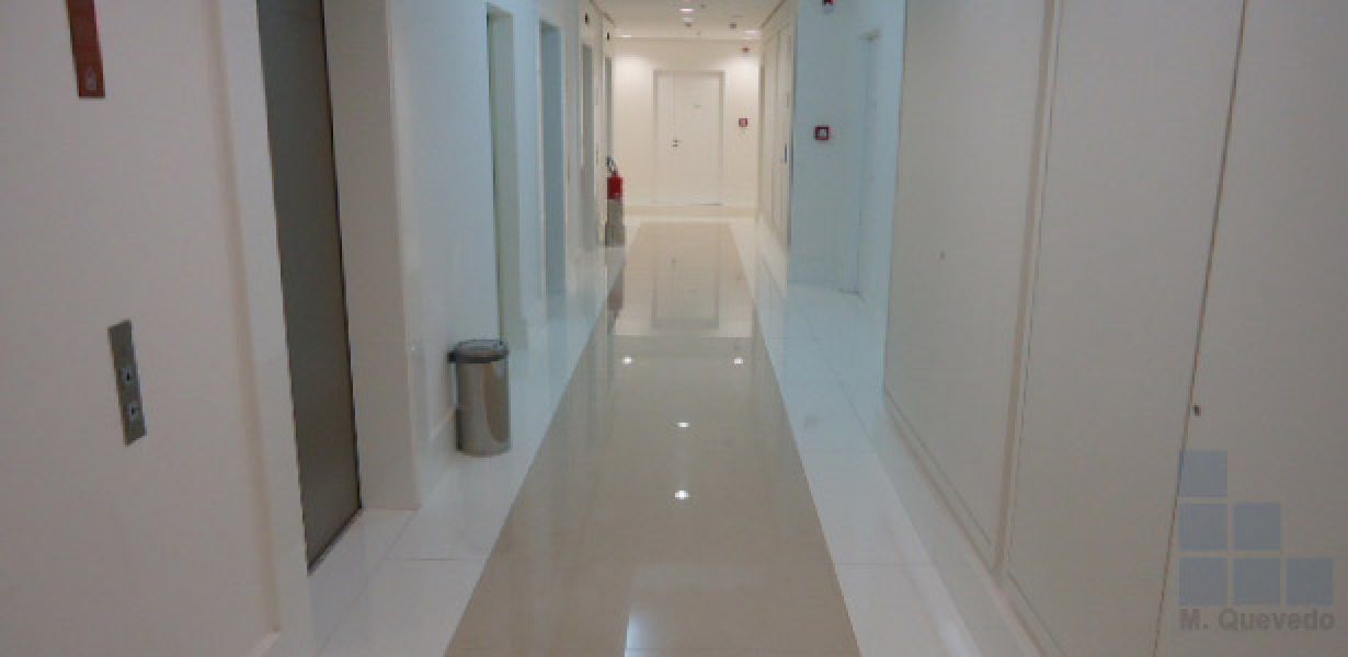 Assentamento cerâmico - Colocação de porcelanato - M Quevedo