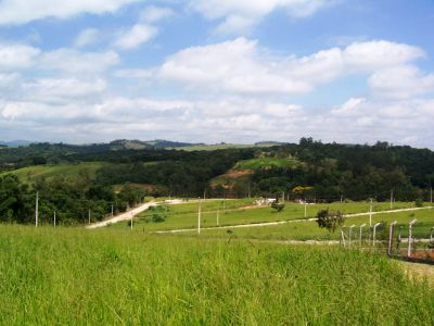 Oportunidade!!! BELÍSSIMO CONDOMÍNIO FECHADO  