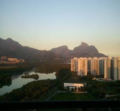Apartamento na Barra da Tijuca, Península de 02 quartos. 