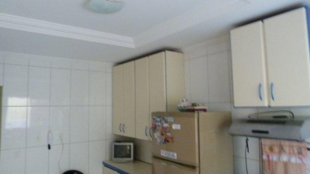 Sobrado - V.Guarani - 3 dorms - 1 suíte-2vagas -planejados