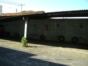 VENDO casa residencial no CENTRO de SÃO CARLOS,SP., à rua RIACHUELO, 593