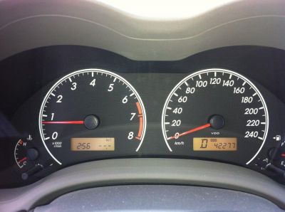 VENDO COROLLA XLi AUT 2009 EXCELENTE ESTADO