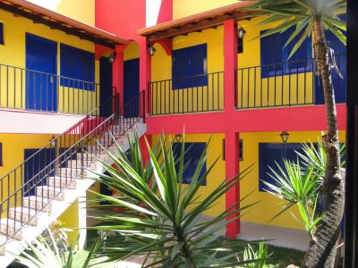 Alugo suítes para Temporada ou Moradia