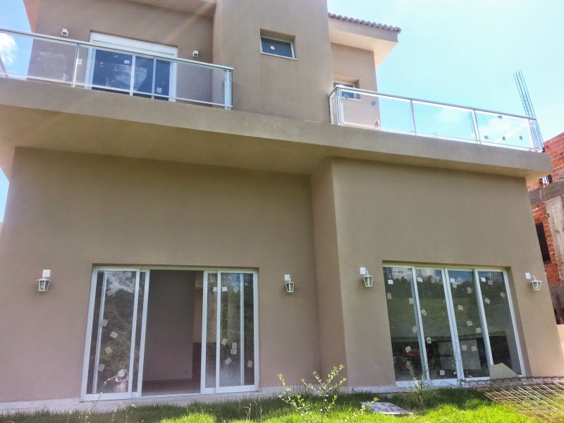 Casa Nova no Residencial Burle Marx.