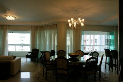 Apto Maravilhoso em Itapema - Alto Padrão - Villa do Mar