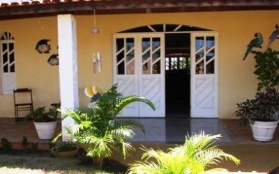 VENDO LINDA CASA 4 SUITES HIDRO PISCINA-permuta