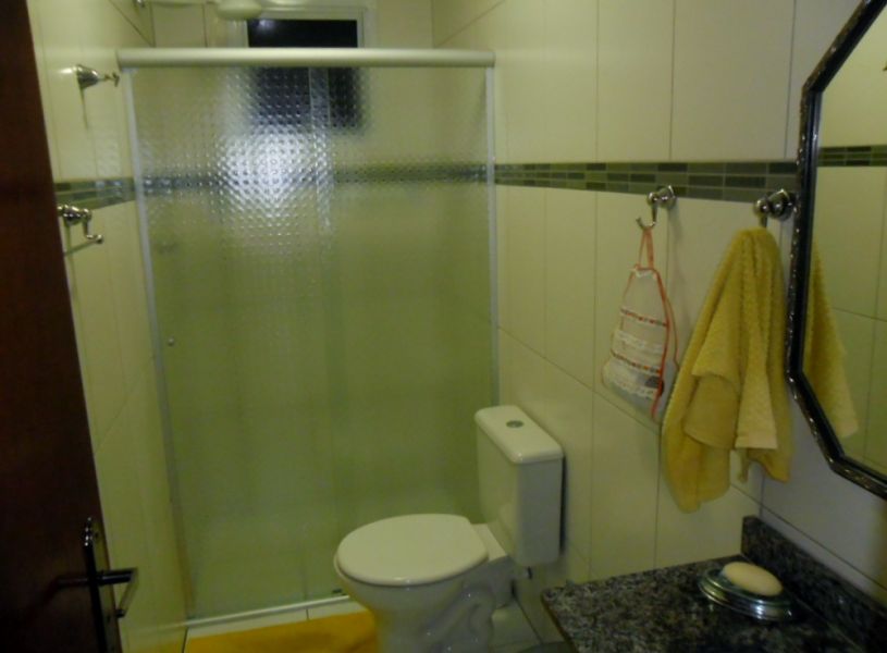 Temporada - Apto com churrasqueira na sacada - Praia Grande 