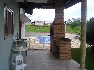 BELA CASA NINHO VERDE I