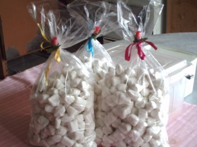 Sabores festas, Balas de coco caseiras, Salgados e doces para festas