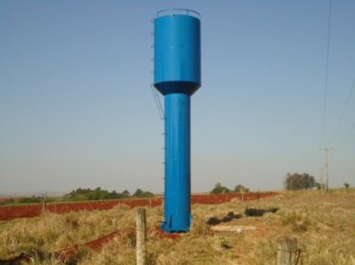 caixa d água metalica