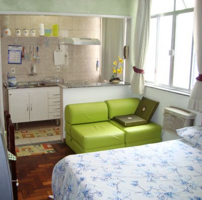 Esquina av Atlantica 30  m praia