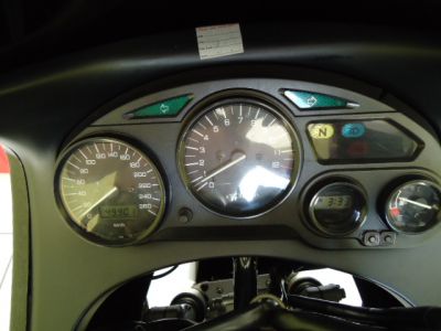 MOTO SUZUKI 2000 GSX 750F