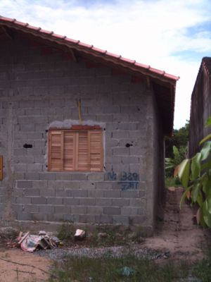 CASAS E SOBRADOS SEMI ACABADOS - MONGAGUA - SP - LITORAL SUL