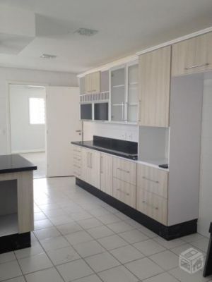 Lindo Apartamento Alto Padrão 240m² a.u. 4 garagens
