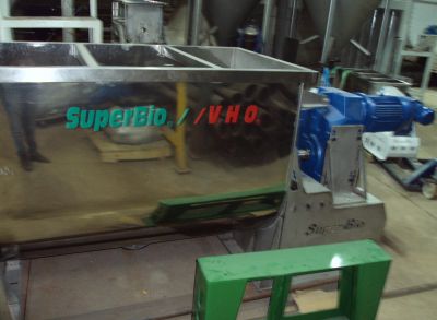 MISTURADOR HORIZONTAL AÇO INOX PARA FARELOS