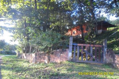 sítio flor do vento ou troco por casa com quintal pequeno não cimentado