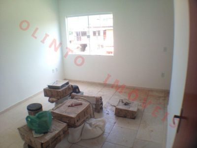 Olinto Imóveis vende Duplex 2 qts no Extensão Serramar  em Rio das Ostras