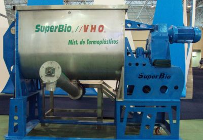 CORANTES ULTILIZANDO MISTURADOR RIBBON BLENDER