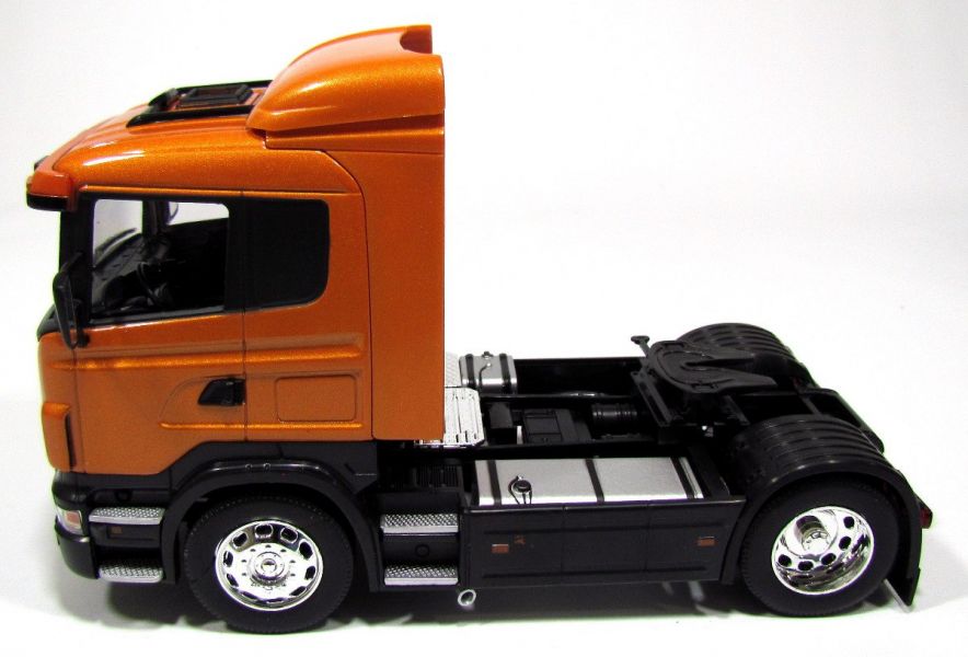 Miniatura De Scania Escala 1.32 ,volvo Iveco Mercedes
