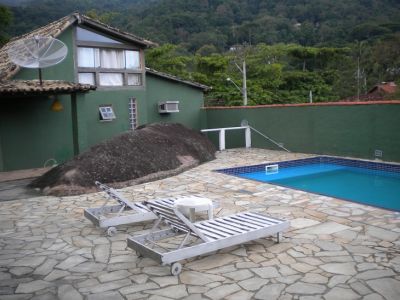 ILHABELA CASA COM PISCINA PROXIMO A PRAIA