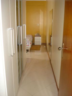 3 suítes  com armários e sacadas