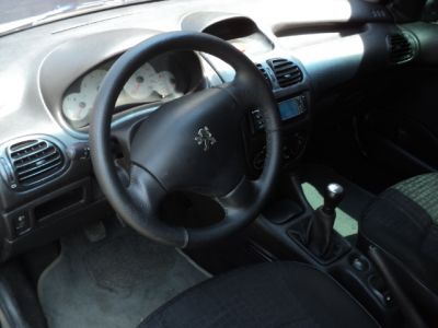 PEUGEOT 206- 1.0   2002  -R$ 15.900