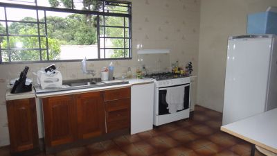 Linda casa à venda perto do Parque Tingui