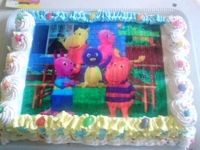 Bolos, Salgados,doces e kit festa