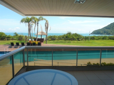 IMOVEL FRENTE AO MAR A VENDA EM FLORIANOPOLIS 5505