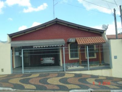 Casa em Valinhos - CA0228