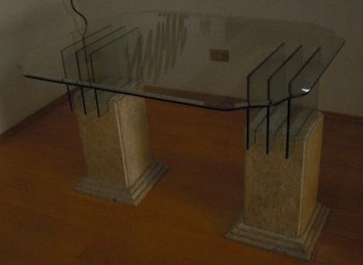 Mesa, Aparador e mesinha de centro com base em Travertino
