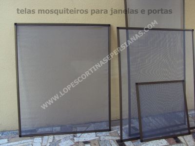 LAVAGEM DE CORTINAS E PERSIANAS