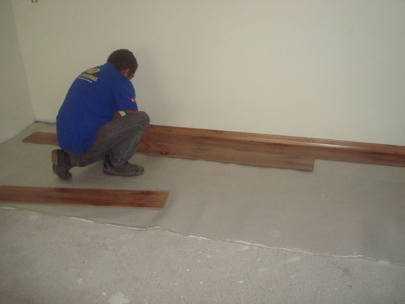 Piso laminado com garantia de 10 e 15 anos 