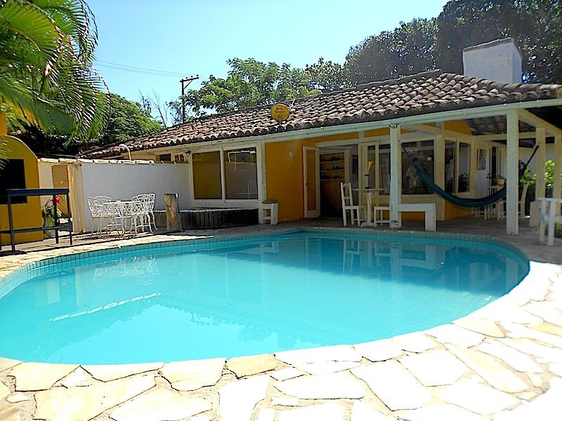 Casa a venda em Búzios no bairro de Manguinhos