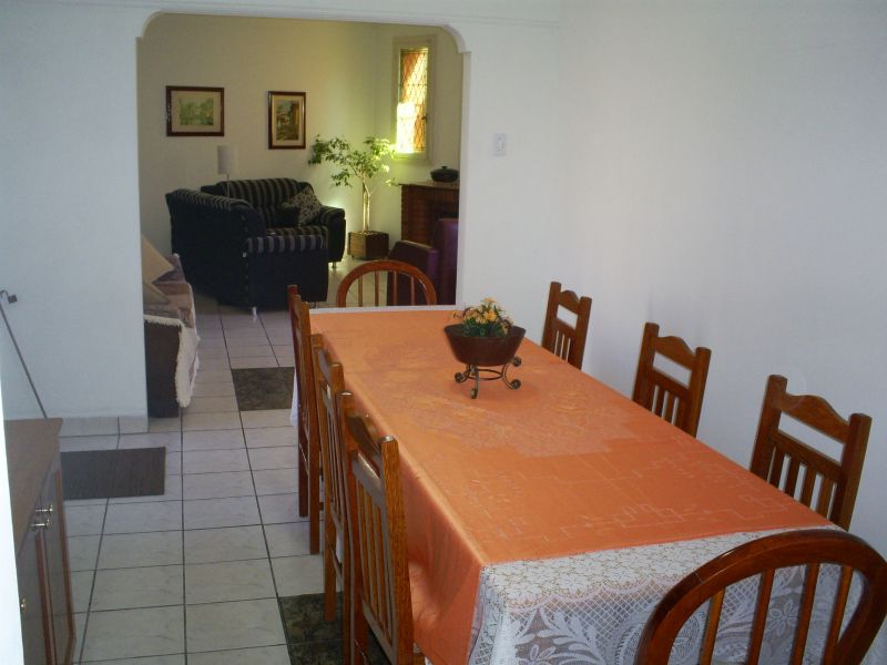 Apartamento mobiliado e equipado 4 quartos no Menino Deus