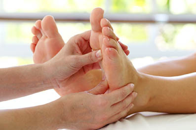MASSAGEM TERAPÊUTICA RELAXANTE