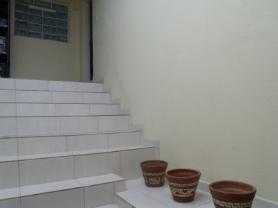 VENDO CASA MOBILIADA R$ 210.000,00