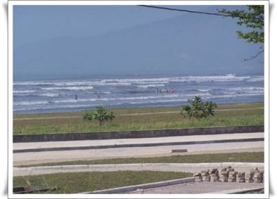 Caraguatatuba: Terreno de 500m² frente para o mar - R$180.000,00