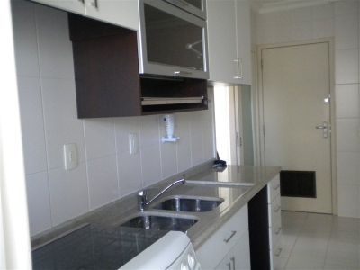 Apartamento em Florianópolis com 3 quartos e garagem no centro