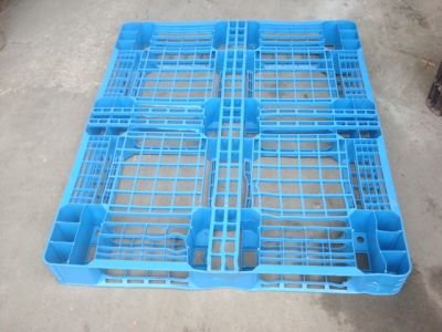 Paletes PBR, plastico e descartavel