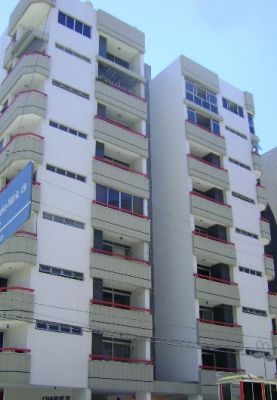 APTO QTO/SLA À 30 m DO MAR DA BELA PRAIA DA PONTA VERDE 