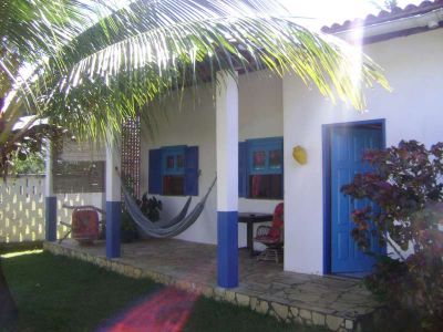 PRAIA ALUGA CASA COM PISCINA